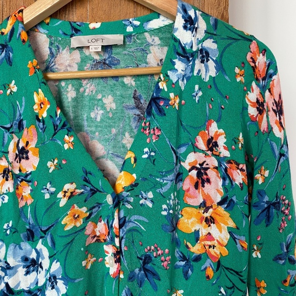 S Ann Taylor Loft Floral Vneck Cardigan 